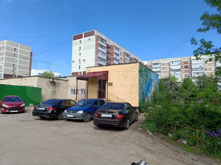 Отдельно стоящее здание, 200 м²