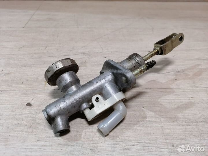 Цилиндр сцепления главный рабочий Almera Classic