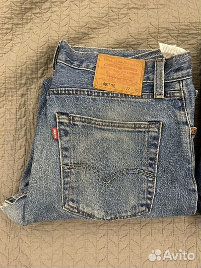 Джинсы levis