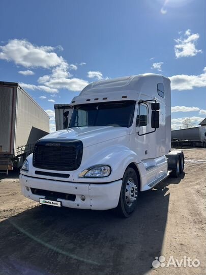 Freightliner Columbia, 2002