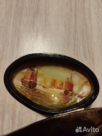 Шкатулка из ракушки, ручная роспись