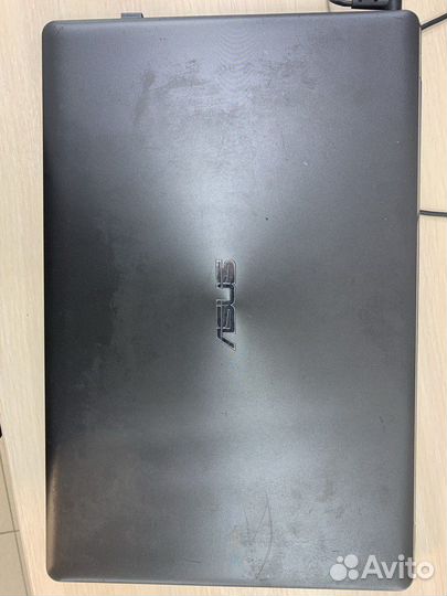 Ноутбук asus X550C
