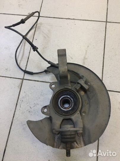 Поворотный кулак правый Ваз LADA Priora 2172 21126