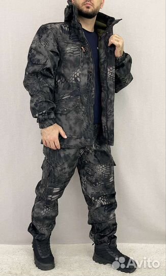 Камуфляжный костюм мужской