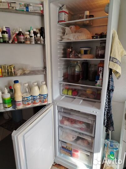 Холодильник бу хотпоинт ariston