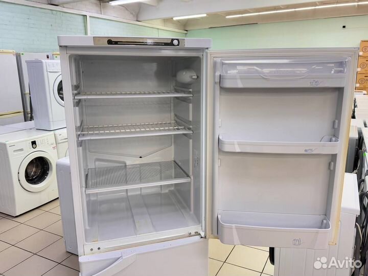 Холодильник Indesit