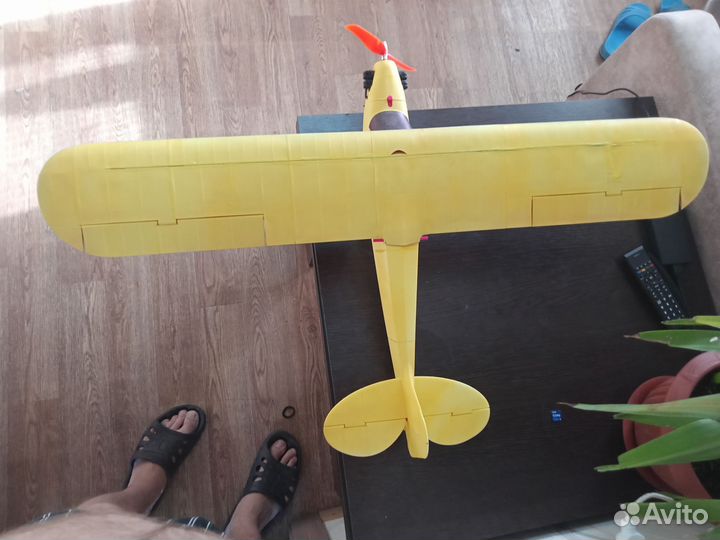 Модель самалета готовая, из пластика