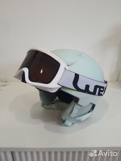 Шлем горнолыжный