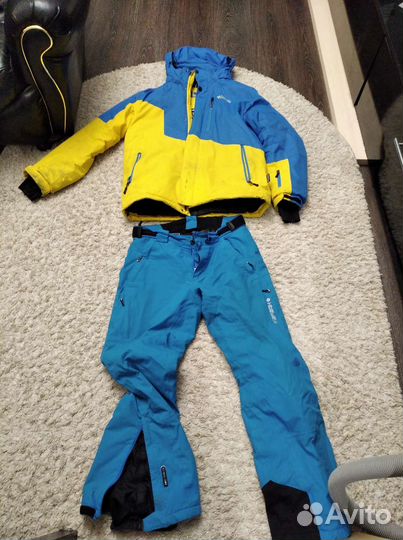 Горнолыжный костюм