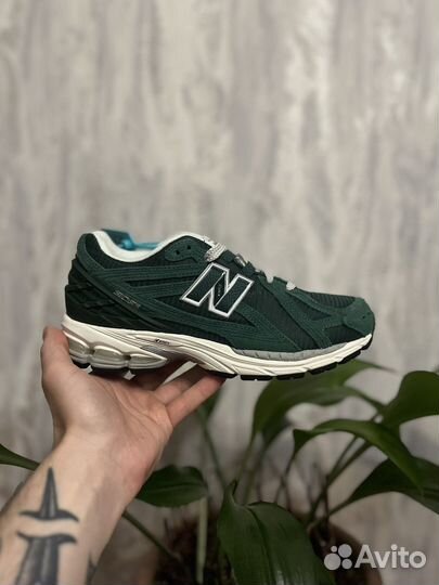 New balance 1906r