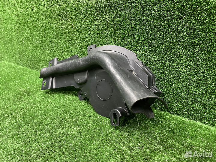 Уплотнитель капота левый BMW G20