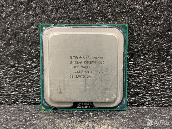 LGA 775 процессор Core 2 Duo E8200