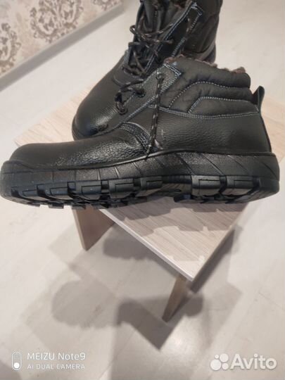 Ботинки мужские зимние 43 размер новые
