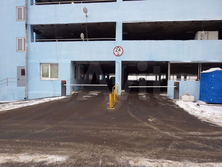 Машиноместо, 12 м²