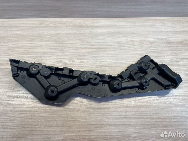 Кронштейн бампера задний правый LADA X-Ray