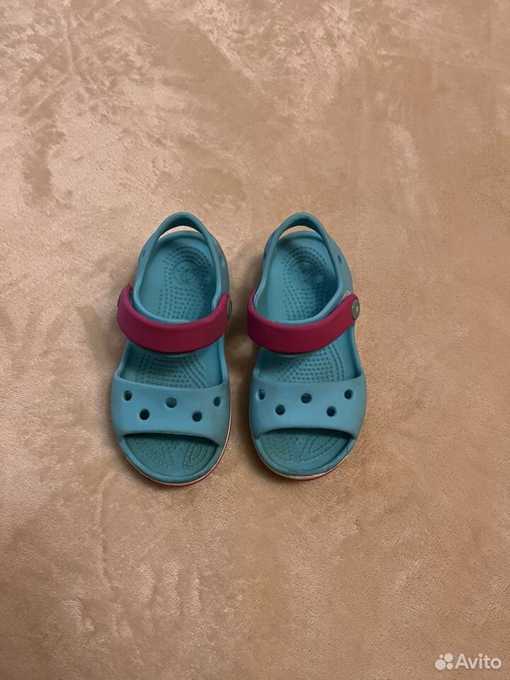 Сандали crocs c8