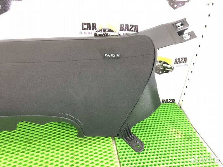 Обшивка стойки задняя левая L Volkswagen Passat