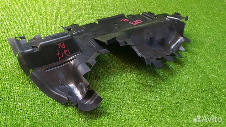 Воздуховод радиатора передний левый Audi Q7