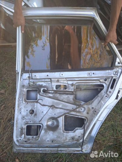 Дверь боковая задняя правая Ваз 2110