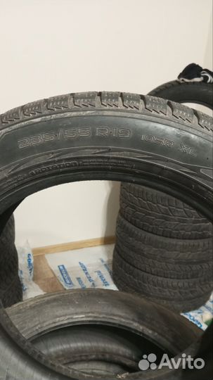 Nokian Tyres Hakkapeliitta R2 SUV 235/55 R19 и 235/55 R19 19D