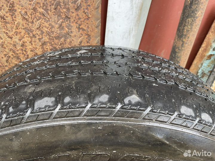 Bridgestone Dueler H/T 684II 245/65 R17