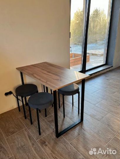 Кухонный стол