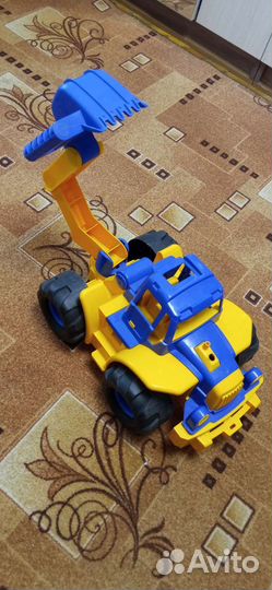 Детский трактор