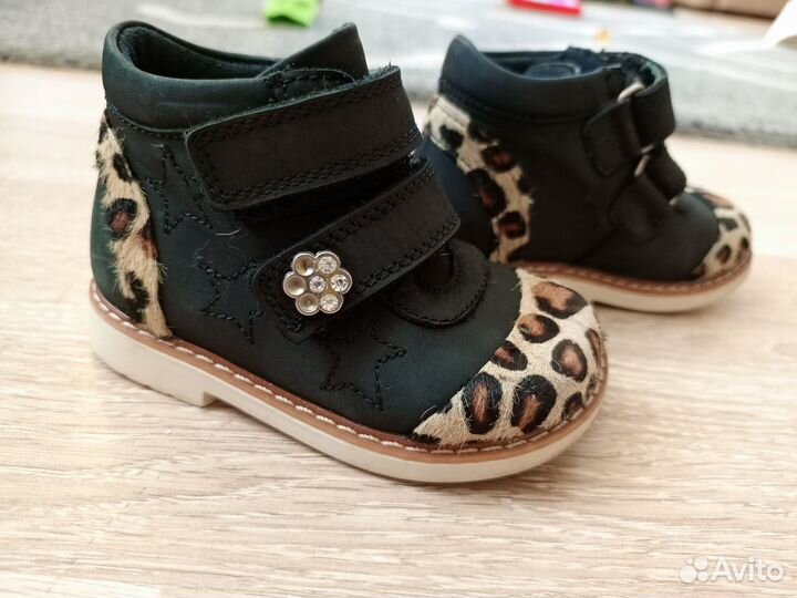 Ботинки демисезонные для девочки 20 размер