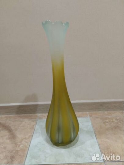 Напольная ваза