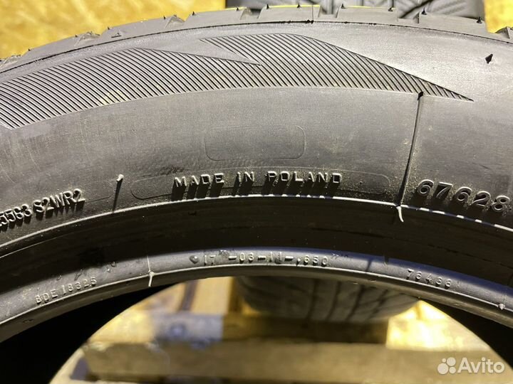 Bridgestone Blizzak LM-001 225/50 R17