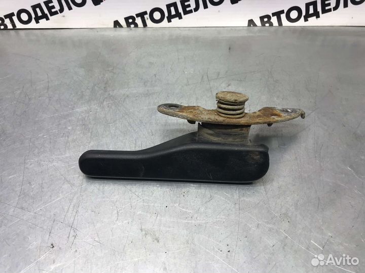 Ручка открывания лючка бензобака Nissan Pulsar N15