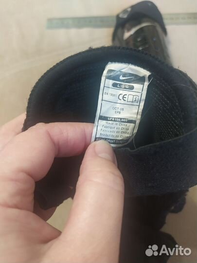 Щитки футбольные детские nike