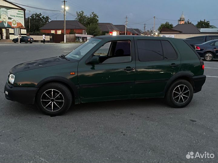 Бампер на гольф