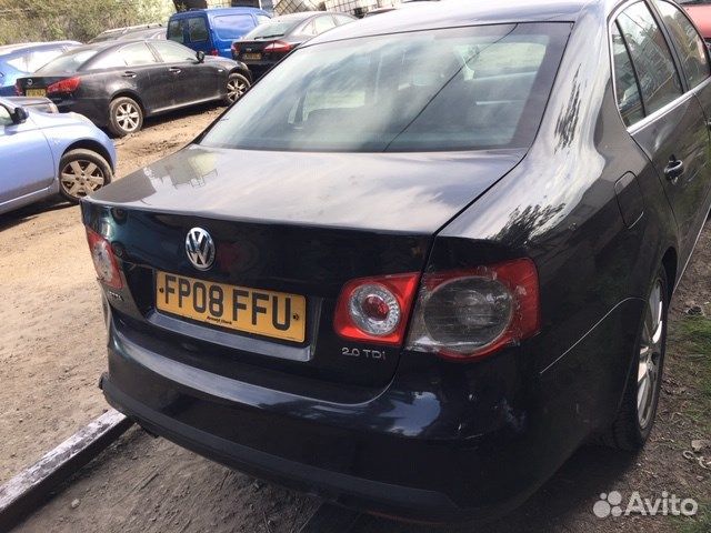 Разбор на запчасти Volkswagen Jetta 5