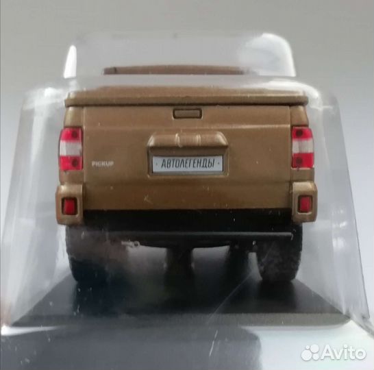 Модель автомобиля УАЗ Пикап Деагостини