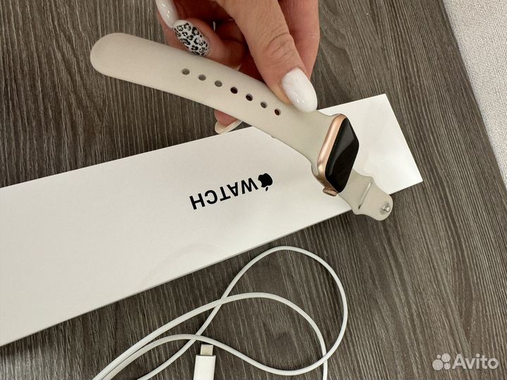 Часы apple watch se 40mm