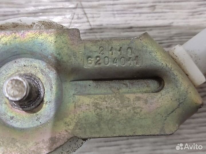 Стеклоподъемник механический задний левый 2110