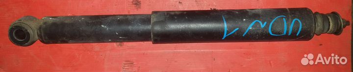 Nissan Condor FD46 Амортизатор Передний