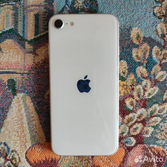 iPhone SE (2022), 64 ГБ