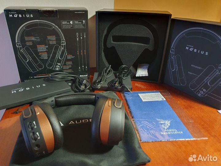Беспроводные наушники Audeze Mobius