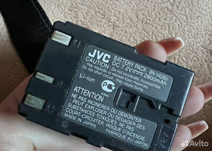 Видеокамера jvc полный комплект