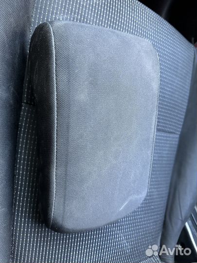 Подлокотник Лансер 10