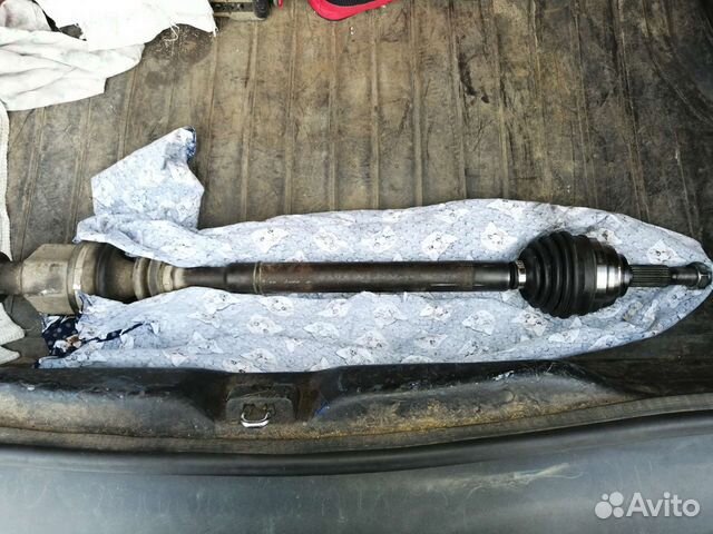 Приводной вал в сборе правый на рено логан 1 покол