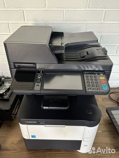 Мфу лазерное Kyocera ecosys M3040idn