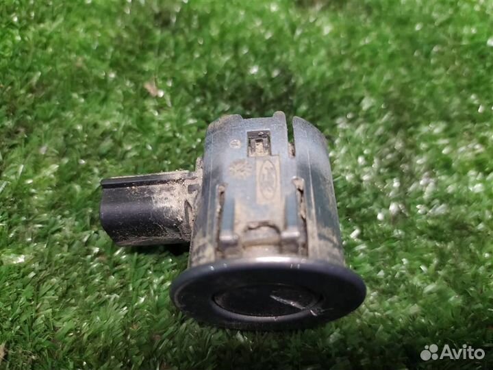 Датчик парковки Ford Focus 3 (CB8) 2015