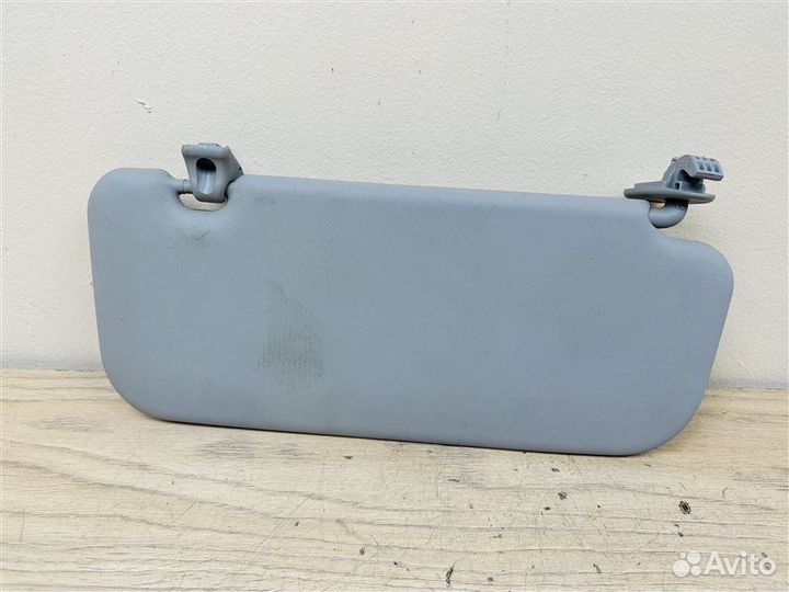 Козырек солнцезащитный левый Hyundai Solaris 2