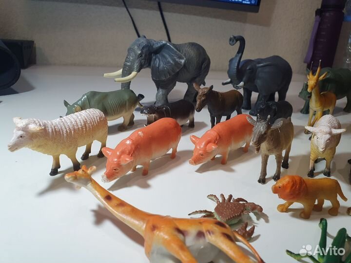 Набор фигурок животных