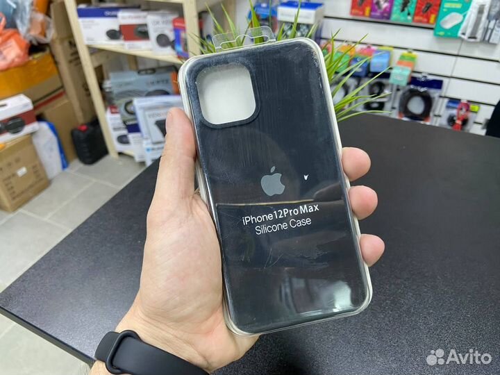 Чехлы на телефон iPhone 12 Pro Max
