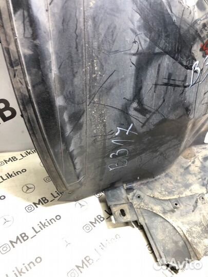 Подкрылок передний левый Mercedes R-Class W251