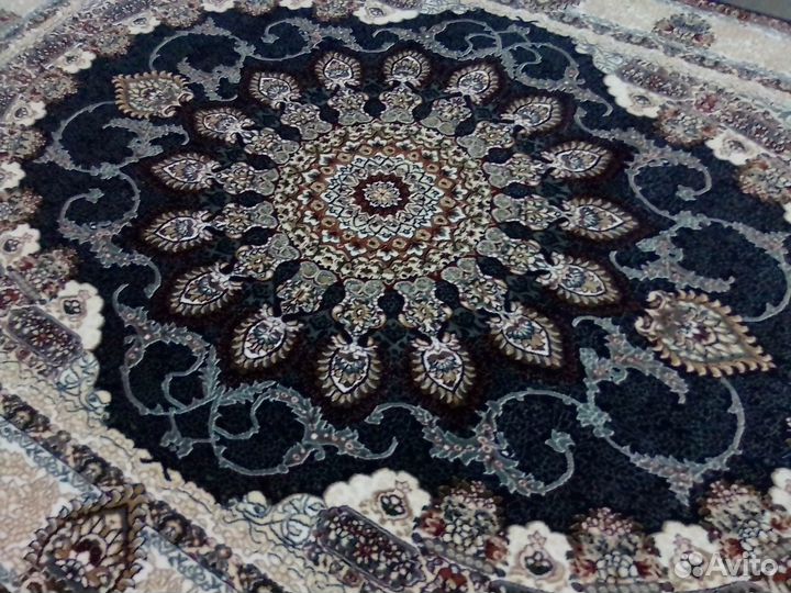 Ковер размером : 2.40х3.40 (№ 25790-33) новый